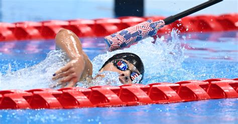 How Blind Paralympic Swimmers Know When To Turn In The Pool Popsugar Fitness