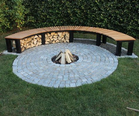 Garden Fireplace With Bench In 2020 Backyard Backyard Fire Outdoor Fire