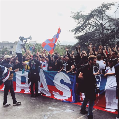 Le Collectif Ultras Paris Invite Les Supporters à 13h Au Parc Des