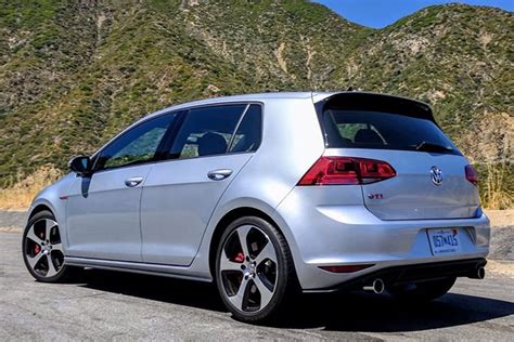 Americas 2019 Volkswagen Gti Wont Ditch The Manual Carbuzz