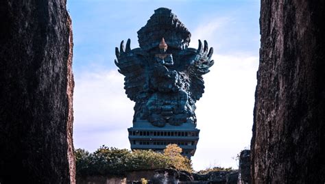 Mengunjungi Patung Garuda Wisnu Kencana Ikon Wisata Bali Times Indonesia