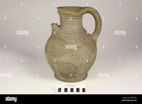 Proto Stoneware Hi Res Stock Photography And Images Alamy