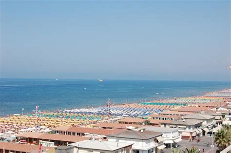Просмотреть отзывы и фотографии пляжи (10) на сайте tripadvisor. Виареджо, италия: пляжи, отели, достопримечательности ...