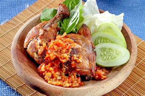 How To Make Chicken Ayam Geprek Sambal Setan Original Indonesia