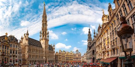 Premium Photo Grand Place Square With Brussels City Hall In Brussels