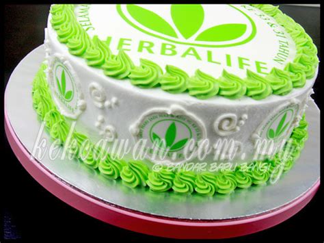 Birthday cake shake w/ 24g protein 2 scoops herbalife cookies and cream formula 1 2 scoops herbalife pdm 1 tsp cheesecake jello mix a pinch of sprinkles 8 oz of. Sponge Cake for Herbalife Team! | Customer: Naz & Azie ...