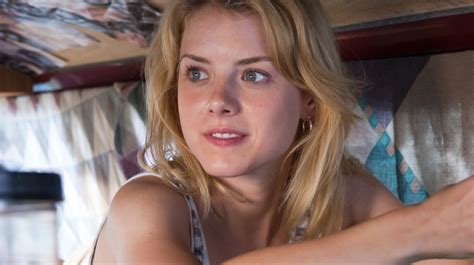 Shameless Laura Slade Wiggins Used A Morbid Thought To Stay In Character