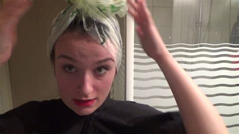 Trying to remove green hair dye without bleach - Vitamin c ...