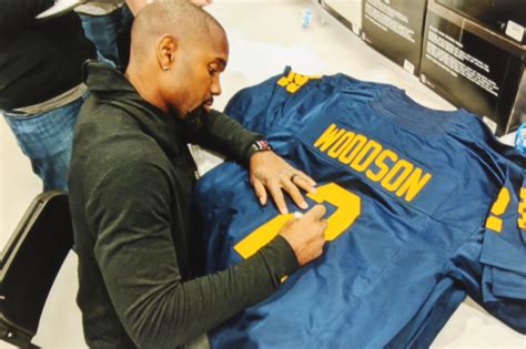 Howie long and charles woodson are reebok replica's. Charles Woodson Signed Michigan Wolverines Jersey ...