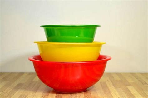 Vintage Pyrex Clear Bottom Rainbow Primary Colors Nesting Etsy