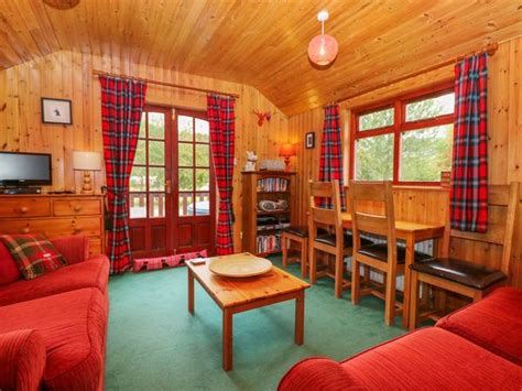 We have selected some great offers for you to. Creag Dhubh Lodge // View Incredible Deals - Only £20 Deposit