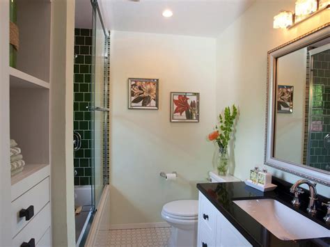 Their sole purpose is to be an extension of your home. 5 Tips to Make Your Guest Bathroom Inviting for Friends ...