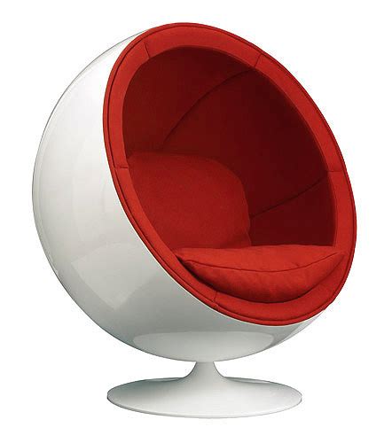 Turn your bedroom space from boring to stunning, worthy of a spot in an interior design magazine with one of our top picks for best bedroom chairs. Egg Chairs!