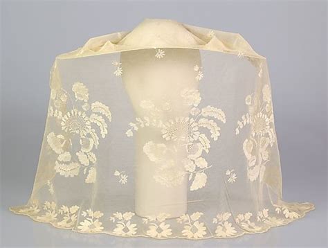 The Metropolitan Museum Of Art Wedding Veil Wedding Gowns Vintage