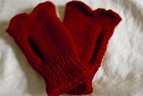 Ravelry Heart Mitts Pattern By Steven Frieson