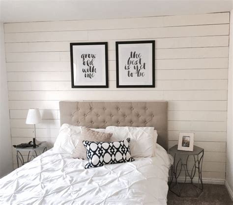20 Bedroom With Shiplap Accent Wall