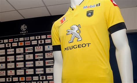 Queens park rangers revealed their new 21/22 home kit by errea. Sochaux 13-14 (2013-14) Home Kit Released - Footy Headlines