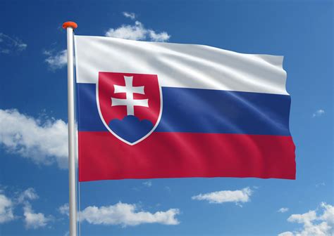 Daarvoor kende het land echter vele verschillende vlaggen. Slowaakse vlag | Bestel uw Slowaakse vlag bij ...