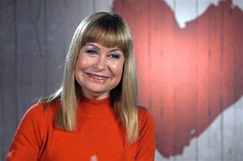 Weather Girl Sian Lloyd Reveals The Truth Behind First Dates Daily Star