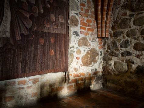 Hello Talalay Looking Inside Trakai Island Castle