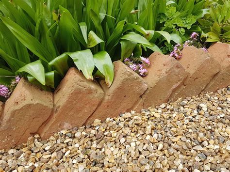 Sawtooth Brick Edging For Garden Paths And Borders Gardenstone