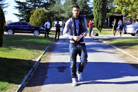 Olivier giroud's chelsea extension is good business. Football Player's Style: Olivier Giroud Style