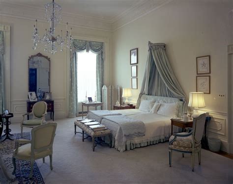 Kn C21506 First Lady Jacqueline Kennedys Bedroom White House John