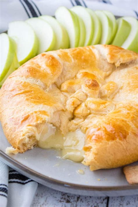 Crescent Roll Dough Baked Brie