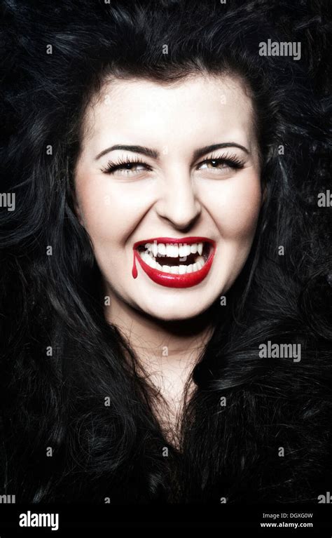 Vampire Gaze Hi Res Stock Photography And Images Alamy