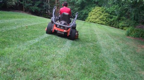 How To Mow Stripes In Your Lawn Horizontal Lawn Stripes