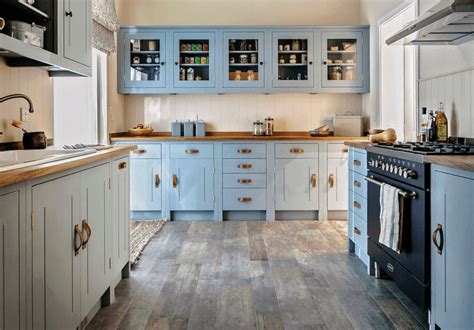 21 Best Kitchen Cabinet Painting Color Ideas And Designs For 2018