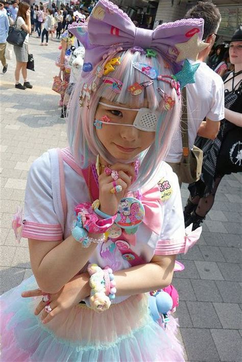 Tokyo Fashion “50 Pictures From The Summer 2015 Harajuku Decora Fashion Walk In Tokyo ” Ref