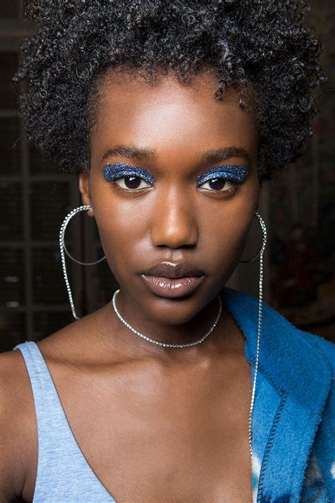 16 Runway Makeup Looks That Will Convince You To Trade Your Matte