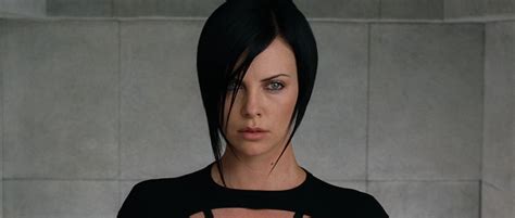 Aeon Flux Charlice Theron Aeon Flux Charlize Theron Short Hair Styles