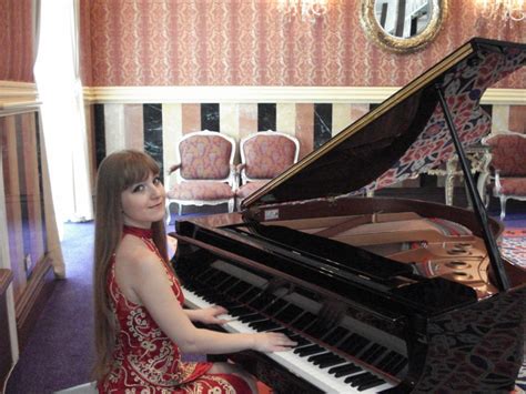Elena Pianist Keyboardist In Ukraine Kiev Ukraine Entertainers Worldwide
