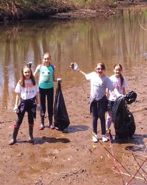 Cranford Girl Scout Troop 40115 Helps Clean Up The Rahway