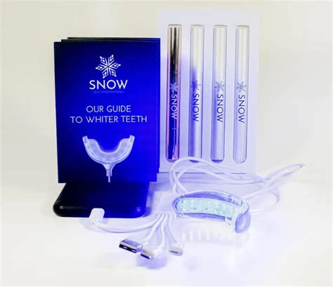 Snow Teeth Whitening Reviews We Tried Snow — Heres Our Take