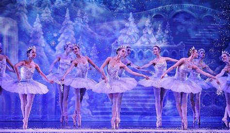 Dance Review Moscow Ballets Great Russian Nutcracker In Little Rock