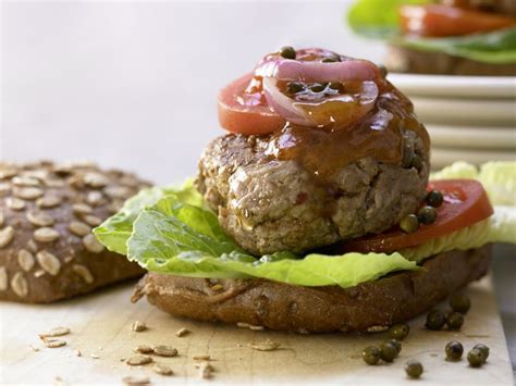 This is our best beef burger recipe! Healthy, Spicy Beef Burger with Onions, Chili Paste and ...