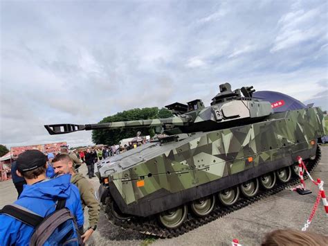 bae systems hägglunds cv9050 mkiv infantry fighting vehicle unveiled at nato days 2022 in