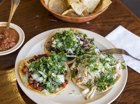 27 Best Mexican Restaurants In Chicago