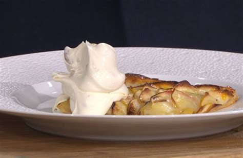 The dark muscovado sugar and dates lend caramel tones to the cake, while the walnuts. James Martin apple tart with puff pastry and walnut and ...