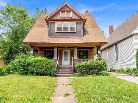 3736 E 59th St Cleveland Oh 44105 Mls 4470354 Zillow