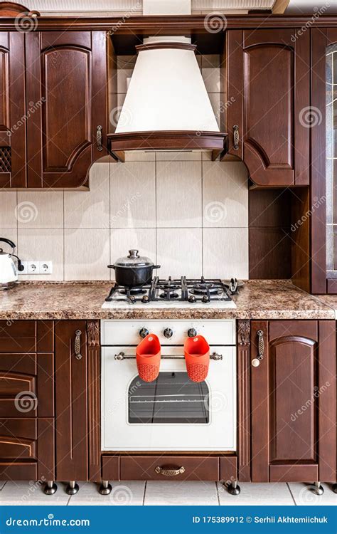 Classic Old Fashioned Kitchen Interior Kitchen Furniture Made Of Wood