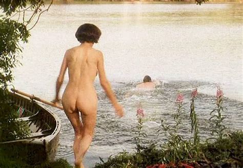 Nude Video Celebs Joanna Shimkus Nude Harriet Harper Nude Honor