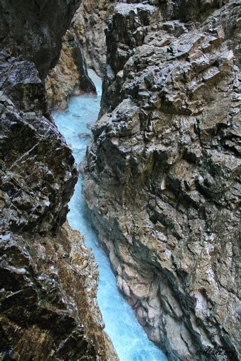 Als sportliches ereignis hat sich der zugspitz ultratrail, ein ultramarathon zur umrundung der zugspitze, etabliert. Höllentalklamm | Höllentalangerhütte, Ausflug, Zugspitze