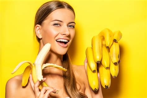 Going Bananas Σούπερ κολπάκι για μεταξένια πόδια Citywoman