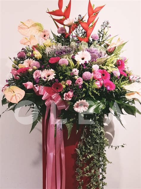 If you are aware that the person to whom you are sending will love. Opening Flower Box in KL | Olea Florist Free Delivery ...