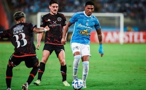 Sporting Cristal eliminó en la última jugada a Huracán de la