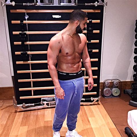 Drake Posts Shirtless Photo On Instagram People Com